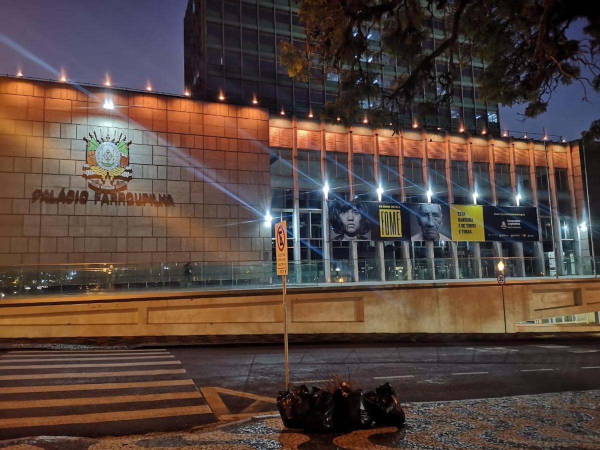 Ensolarado E Espacoso Quarto/Sala No Coracao De Poa Porto Alegre Dış mekan fotoğraf